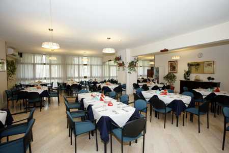 Sala ristorante Casa Pastor Bonus Lecce