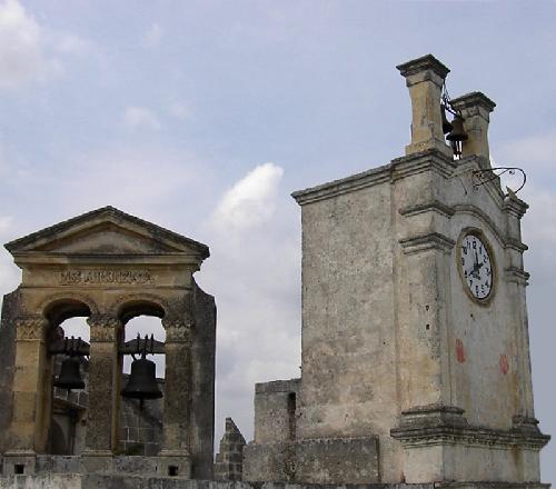 Campanile e Torre dell'orologio ad Arnesano