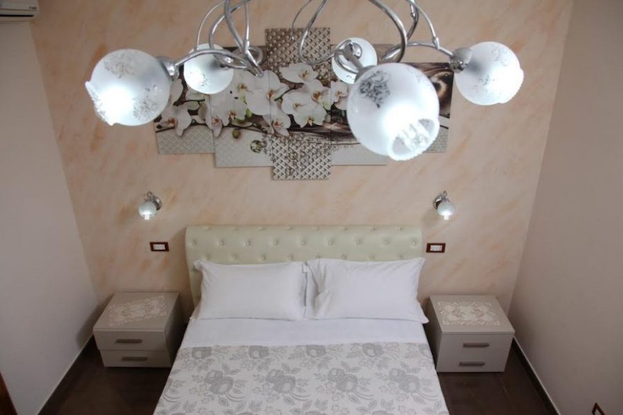 Palazzo Primavera: monolocali in affitto a Porto Cesareo su Salento.it