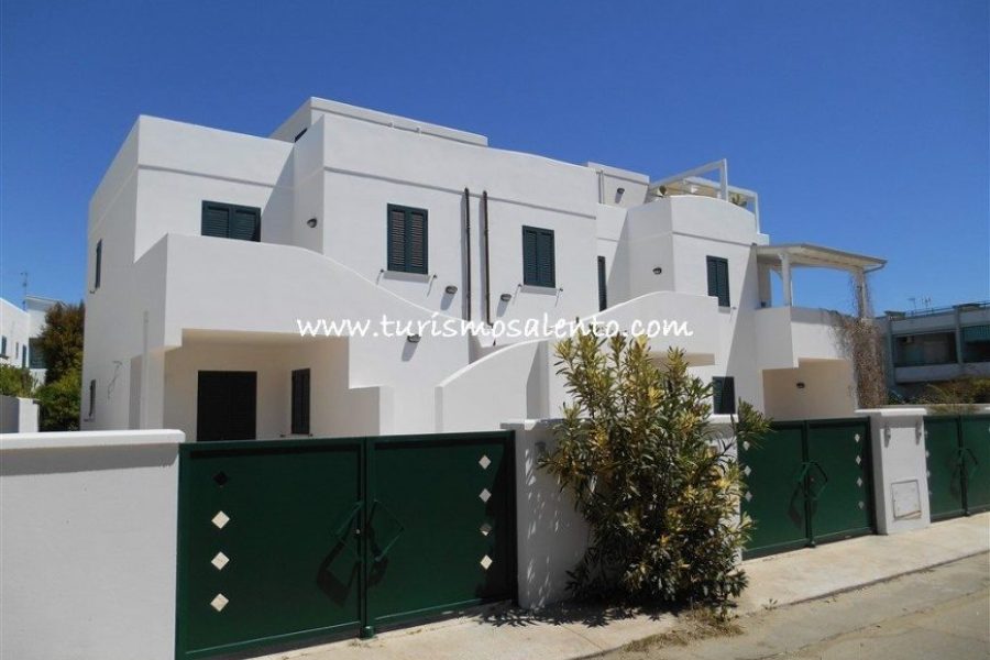 Villette residenziali in affitto a baia verde (Gallipoli) su Salento.it