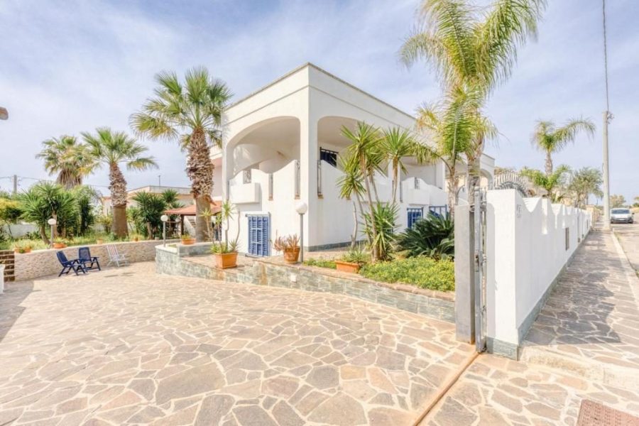 Affitto bilocale per 4 persone a Pescoluse su Salento.it