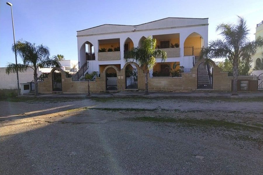 Quadrilocali a 200 metri dal mare delle Maldive del Salento su Salento.it