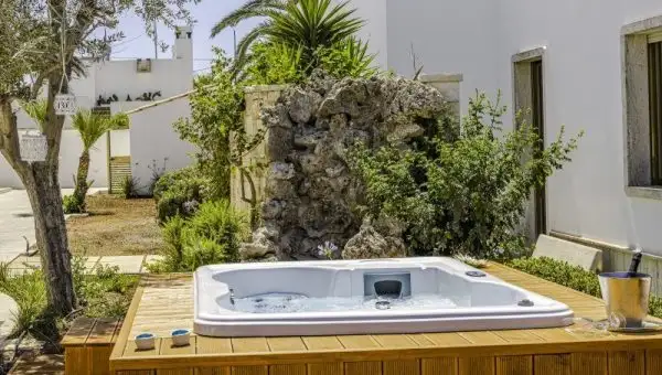 Fuga romantica con colazione e vasca idromassaggio