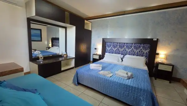 Last Minute Hotel Alba Chiara | Ultime Camere Agosto e Settembre a Torre Sant'Andrea nel Salento