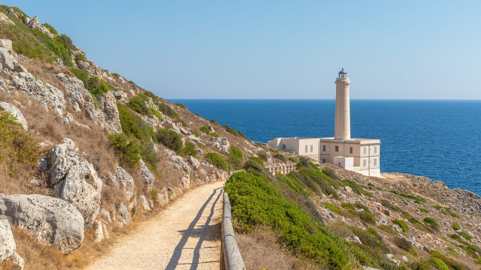 Otranto - Faro di Punta Palascìa: a 6 km